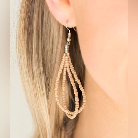 Set!! Tan seed bead knot short necklace - Picture 3 of 3